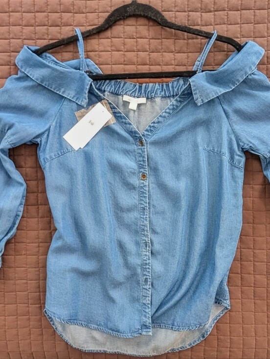 Ella Moss Tops - NWT!! Ella Moss Light Denim Off-Shoulder Button-down Top With Adjustable Straps